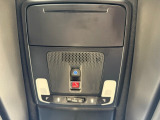 Honda CONNECT対応の緊急通報ボタンとトラブルサポートボタンを装備!万が一の事故や車両トラブルの際にも心強い機能です♪左右独立式のフロントマップランプも備え、夜間の車内の使い勝手にも配慮☆