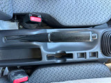 エンジンルームも綺麗に洗浄してから納車致します。普段あまり見ることが無い箇所だからこそ綺麗だと感動しますよね(*&acute;▽`*)