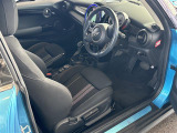◆LIBERALAは、輸入車選びの新たなスタイルを提案するインポート・セレクト・ブランドです。オーナー様となる方がクルマから直接感じる感性を第一にした、最良の一台との出会いをコーディネートいたします。