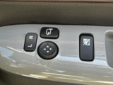 エンジンルームも綺麗に洗浄してから納車致します。普段あまり見ることが無い箇所だからこそ綺麗だと感動しますよね(*&acute;▽`*)