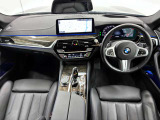 5シリーズセダン M550i xドライブ 4WD 