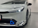 LEDヘッドライトです。デザイン性がよくとても明るいので、夜間の走行や悪天候でも安心です。