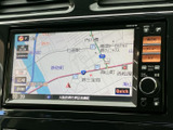 道路や周辺施設が画面上に表示され、現在地を確認しながら目的地までのルートを把握できます。地図表示と周辺情報を見比べやすく、初めての場所へのお出かけにも役立ちます。