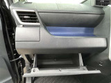 取り出しやすく、しまいやすい収納スペースが満載です。ティッシュやペットボトル等、用途に合わせた収納が可能ですので、使い方はあなた次第!