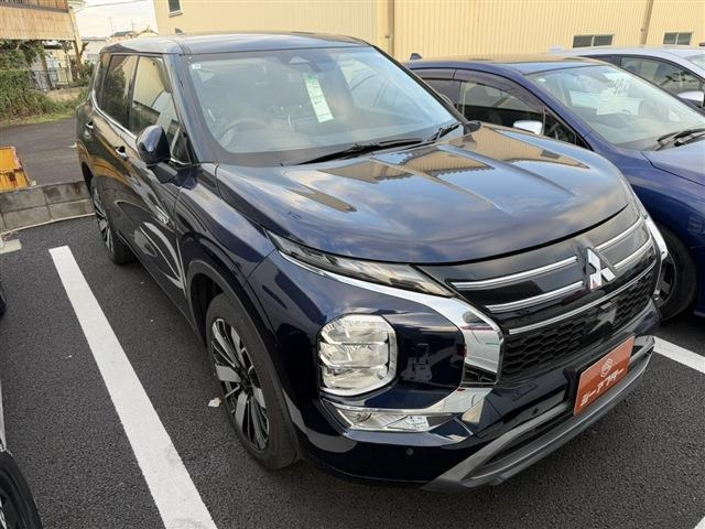 アウトランダー PHEV 2.4 P 4WD 禁煙車 YAMAHAサウンドシステム