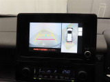 バックモニターを装備しています。車庫入れ時等に車両後方が確認出来るのでとても便利です。