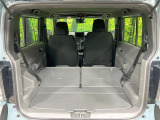 普段のお買い物や通勤、送迎等に十分な荷室スペースを確保しております。セカンドシートを倒すと、大きな荷物の積載も可能です♪