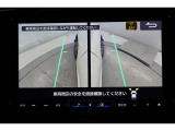 バックカメラで駐車も楽々です。