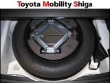スペアタイヤ装着車です。もしもの時に安心ですね。