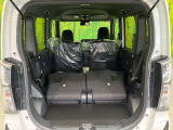 普段のお買い物や通勤、送迎等に十分な荷室スペースを確保しております。セカンドシートを倒すと、大きな荷物の積載も可能です♪