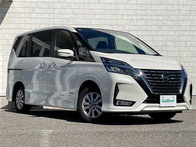 セレナ 2.0 ハイウェイスターV 4WD 4WD 修復歴無し