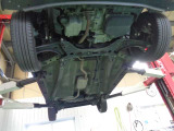 仕入れ時に下廻り(フレーム等)の状態は特に気を使っております!特に4WD車は錆・腐食の為に車検が通せない事もございます。ご希望でしたら下廻り防腐塗装の施工をサービス致しますのでお気軽にお声掛けください♪