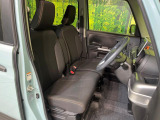 運転席シート廻りは使用感も少なく、良好な状態となっています。丁寧に使われていたことがよくわかりますね。