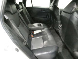当社の中古車はシートを外して隅々までキレイに仕上げてあります。