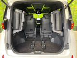 【パワーバックドア】スマートキーや運転席のボタンを押すだけでリアゲートが自動で開閉します!荷物を持っている時や、高い位置にあるバックドアを閉める際に便利な機能です♪
