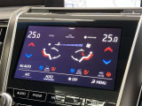 左右独立温度コントロールフルオートエアコンです。運転席、助手席それぞれで独立して温度設定ができます。冷え性の方が乗っても安心ですね♪