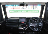 ステアリングの剥げもありません!! 運転する際に目に付くところですので綺麗な方がいいですよね☆ またダッシュボードも綺麗ですよ☆何か剥がした跡がベタベタ残っていると目に付いて嫌ですよね!