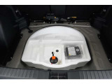 もしもの時のパンク修理キット。空気バルブに薬剤を入れて電動コンプレッサで空気を送り込むだけなので危険な作業や体力が少なくてすみます。ですがあくまで応急処置の為本修理が必要です。