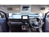 見通しのよいすっきりとした視界で、誰でも運転しやすいです。運転のしやすさは疲れにくさにも繋がりますよ♪