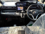 運転席・助手席の俯瞰視点です!乗った際のイメージが湧きます!