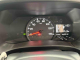 速度に加え、さまざまな車両情報を確認できるメーターです。