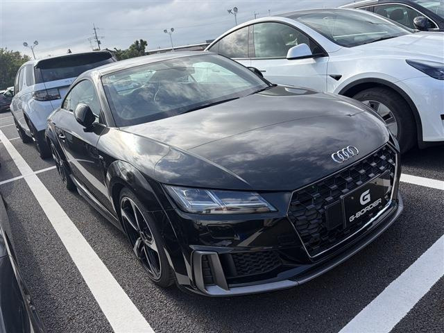 TTクーペ 40 TFSI Sラインパッケージ ワンオーナー 禁煙車