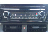 オートエアコン付きなので設定すれば自動的に過ごし易い温度に調整してくれますよ♪