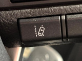 【レーントレーシングアシスト】高速道路走行時、車線からはみ出しそうになるとレーンの中央を走るようにステアリング操作をアシスト。より安全な運転をサポートしてくれます!