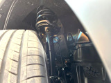 お車を安心してお乗りいただく為には、足回りの定期点検が欠かせません。サービスサポート(有償保証)では無料点検もご提供しており、安心のカーライフをお過ごしいただけるサポート体制が整っています。