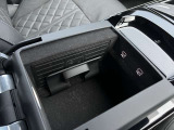 洗練された機能性の高いインテリア。長く使っても飽きないデザインがAudiです。触感にもこだわっております。