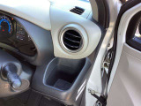 ご成約のおクルマ全て、エンジンオイルを交換してご納車させていただきます!また、点検時に消耗品の状態確認も行い必要に応じて新品交換させていただきます!