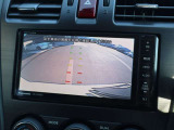 バックカメラ付きです。駐車時には画面の目安線も確認できます。