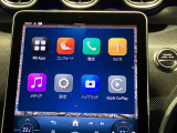 新しくなったセンターコンソールはスマートフォンを操作するような感覚でナビから車両の設定までが可能です。