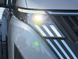【 LEDヘッドライト 】 青色発光ダイオードを発明した日本人がノーベル賞を受賞し、LEDライトが開発されました。明るく長寿命のライトです。体感して下さい。明るいライトです!