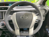 インテリアに合わせたデザインのステアリングは、運転される方のことも考え、運転しやすい形状、大きさです。是非一度、実際に触ってお確かめください。