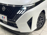 【LEDヘッドライト】悪天候や夜間走行時も良好な視界を確保し安心して運転できる高輝度LEDヘッドライトを装備!点灯速度が早く、消費電力も抑えられています。