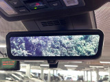 【デジタルインナーミラー】後席の大きな荷物や同乗者で後方が確認しづらい時でも安心!カメラが撮影した車両後方の映像をルームミラー内に表示。クリアな視界で状況の確認が可能です!