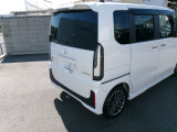 Honda認定中古車U-Selectは3つの安心をお約束します。  ・Hondaのプロが整備した安心  ・第三者機関がチェックした安心  ・購入後もHondaが保証する安心