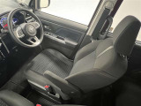 運転席にひじ掛け付!長時間の運転の際に重宝しそうです!