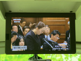 後席からも画面の表示を確認しやすい位置に備わり、停車中に映像を楽しむ際にも便利です。車内で過ごす時間に合わせて活用できるモニターを装備しています。
