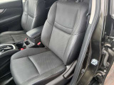 この車は、日産でご案内している高品質宣言車で、安心と満足のカーライフ宣言車です。安心していただけるよう、決められた整備内容や充実した保証内容でカーライフをサポートします