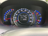 視認性の高いメーターで、運転に必要な情報を的確に把握できます。走行状況を常に確認し、安全運転をサポートします。