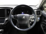 各操作スイッチなどもハンドルから手を放すことなく操作可能で安全運転に支援いたします!