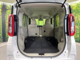 普段のお買い物や通勤、送迎等に十分な荷室スペースを確保しております。セカンドシートを倒すと、大きな荷物の積載も可能です♪