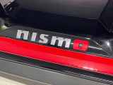 【NISMOエアロ】人気のNISMOエアロを装備!クルマの外観がよりスタイリッシュになり、街中で存在感あふれる1台に♪将来買い替える時にもリセールに影響しやすく、価値ある人気の装備です!