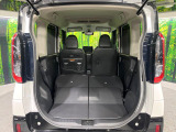 普段のお買い物や通勤、送迎等に十分な荷室スペースを確保しております。セカンドシートを倒すと、大きな荷物の積載も可能です♪
