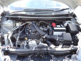 エンジンルームもクリーニング済みです。納車前に点検整備も行います。