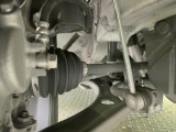 お車を安心してお乗りいただく為には、足回りの定期点検が欠かせません。サービスサポート(有償保証)では無料点検もご提供しており、安心のカーライフをお過ごしいただけるサポート体制が整っています。