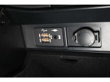USB接続端子他&12V120Wアクセサリーソケット
