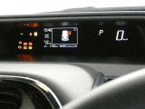 視認性の良いスピードメーターですね。夜も見やすく表示されますので運転が楽しくなります。